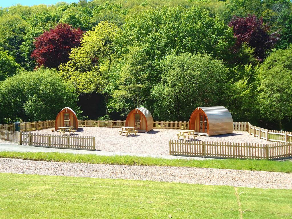 Hele Valley Holiday Park Ilfracombe Exterior foto
