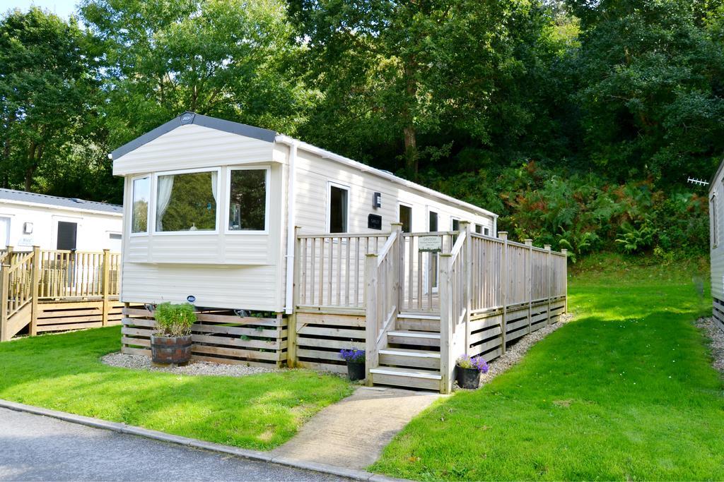 Hele Valley Holiday Park Ilfracombe Exterior foto